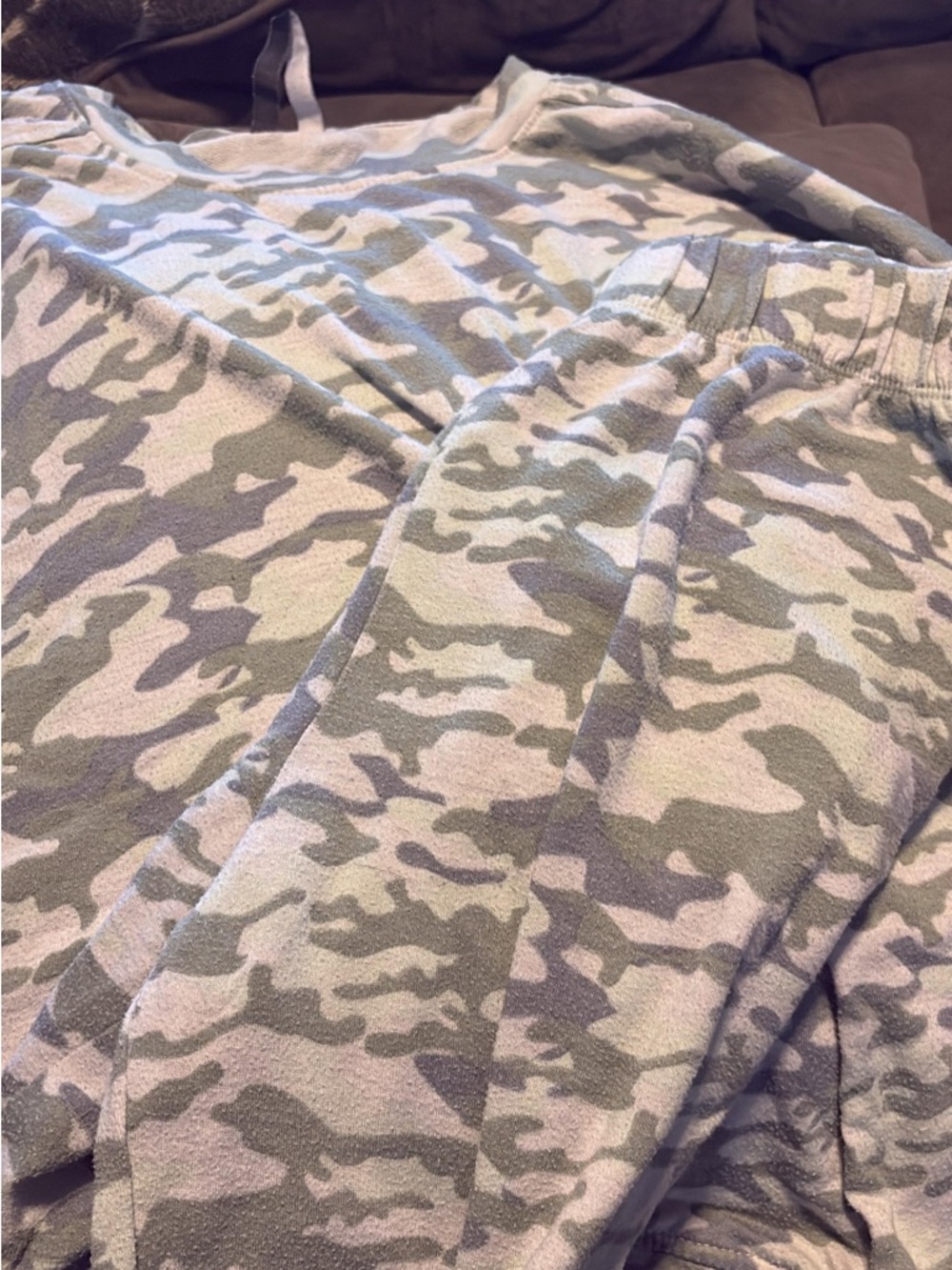 Cozy Camo Lounge Set - Sage & Light Gray